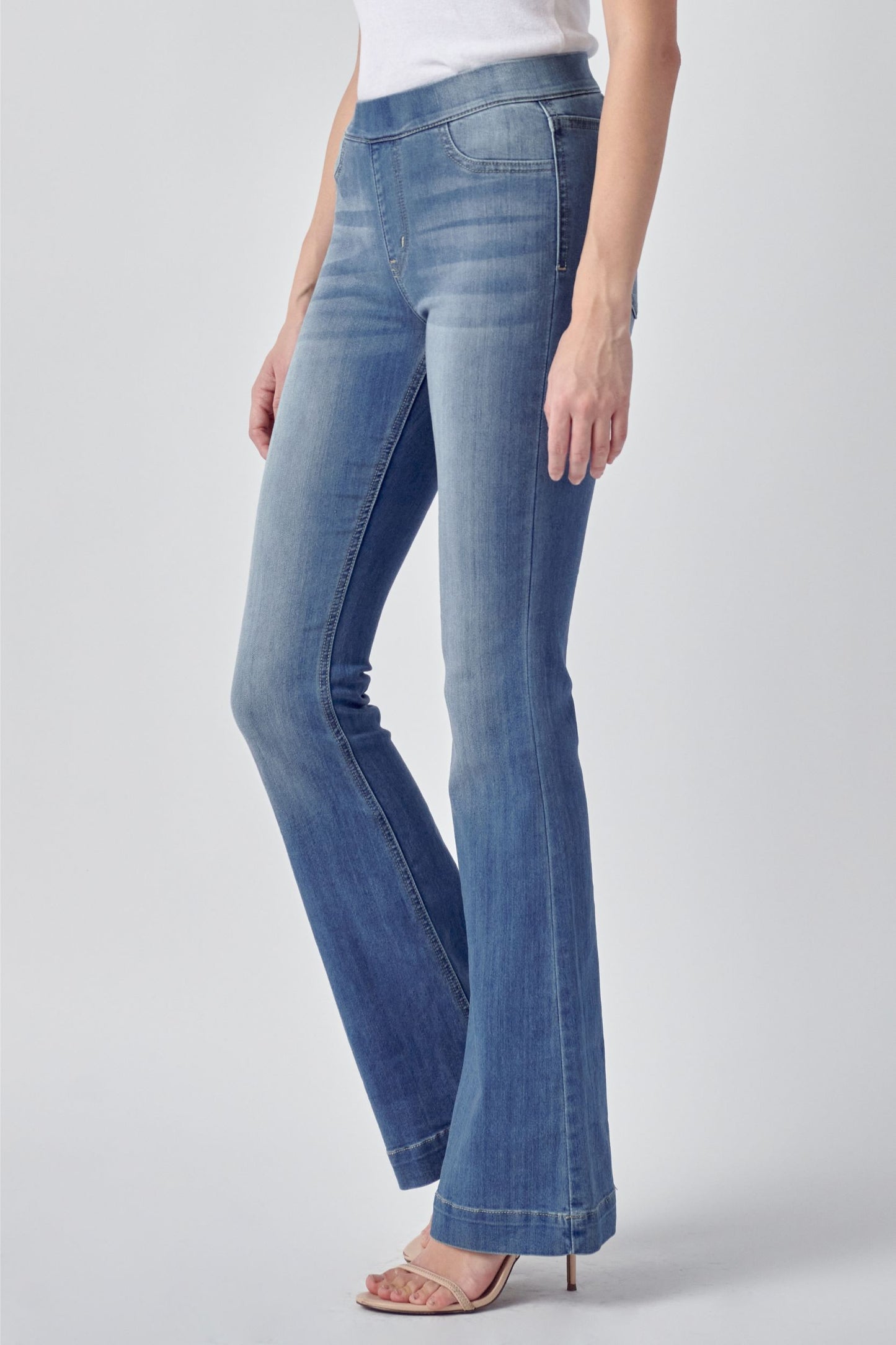 Jessi Medium Wash Flare Jeggings