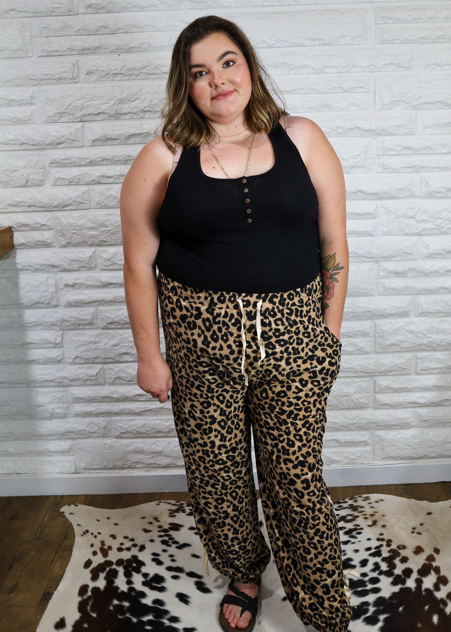 Ari Leopard Joggers