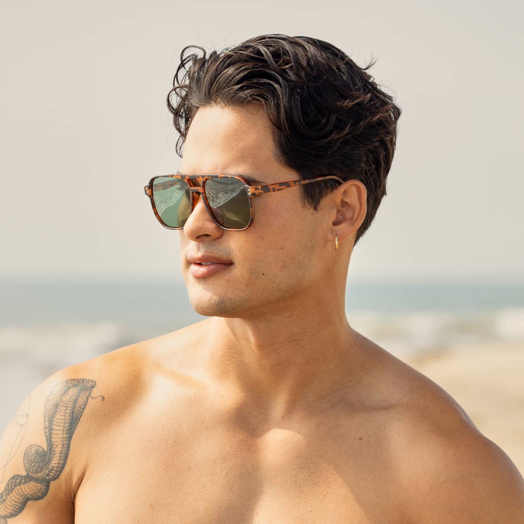 BP19924 - Pedro - Honey Tortoise / Grey-Green Polarized Lens