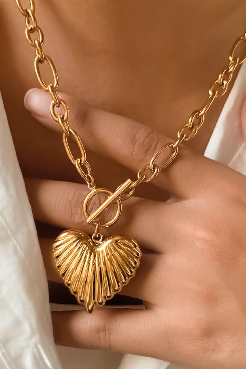 Farrah Heart Pendant Necklace