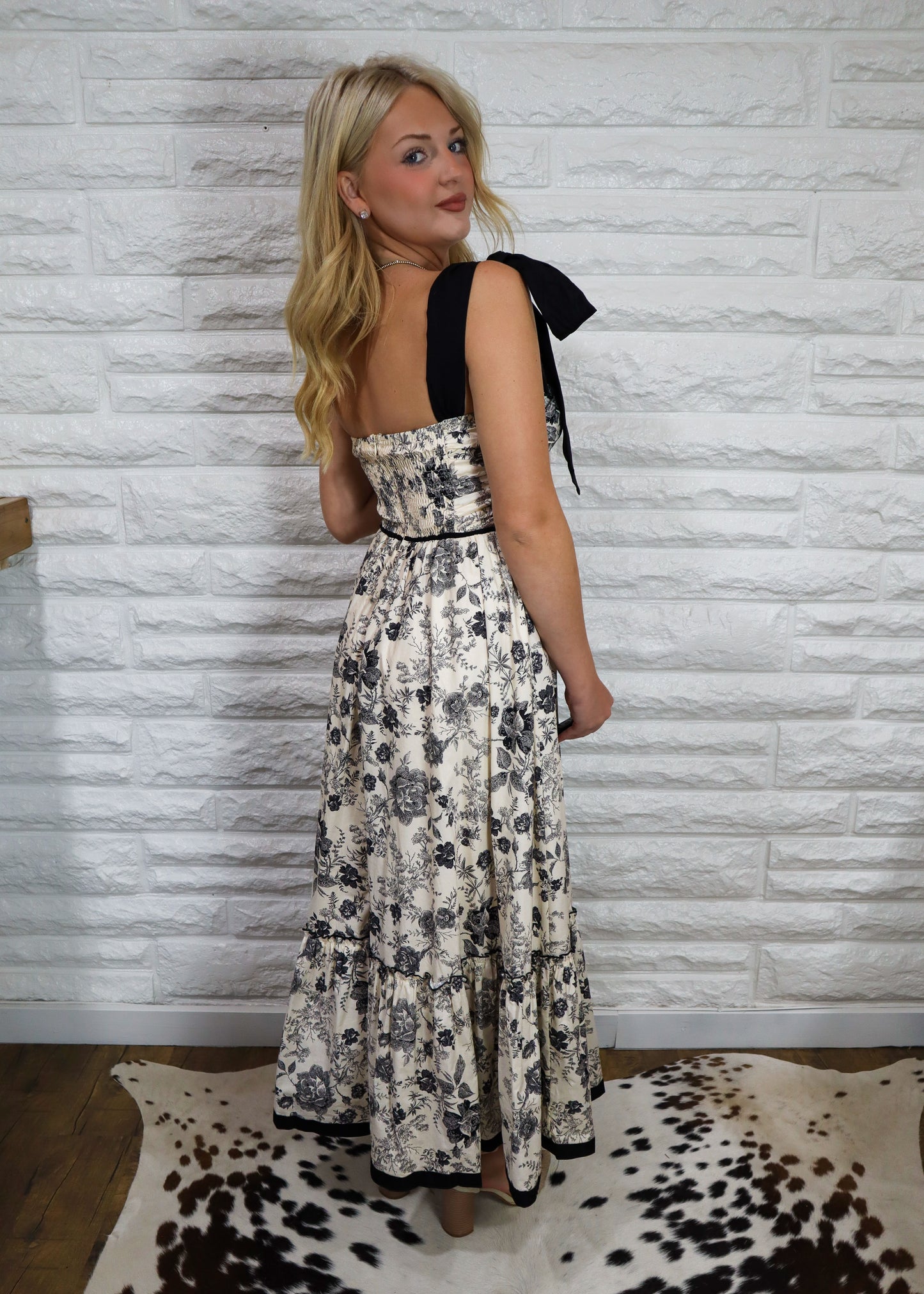 Lorelai Vintage Floral Maxi Dress